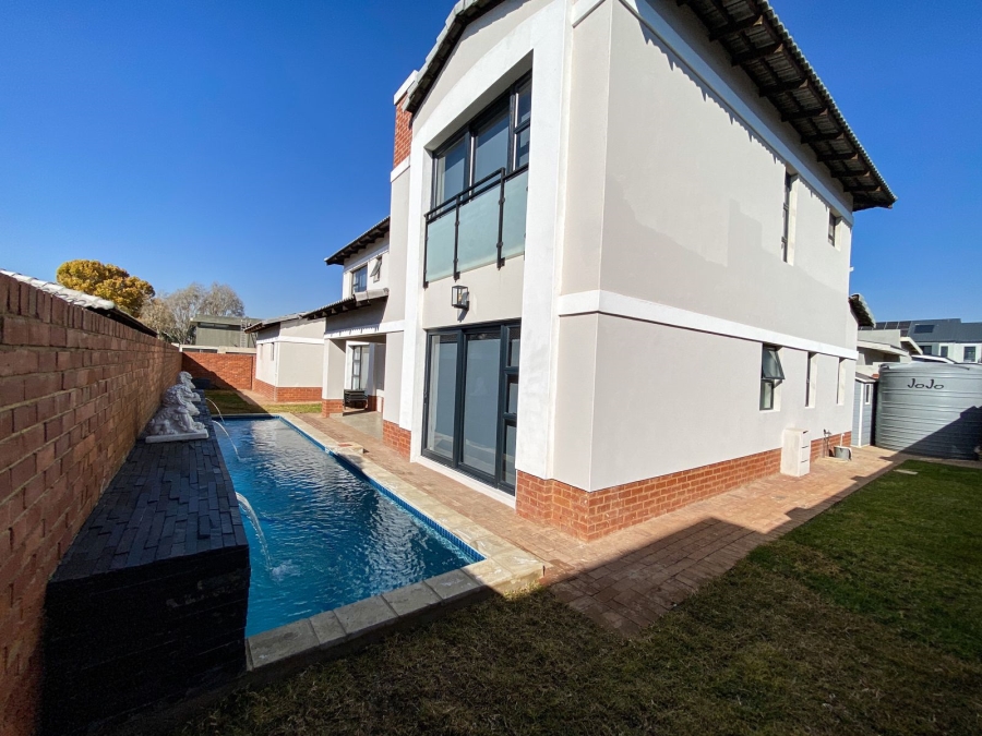 4 Bedroom Property for Sale in Six Fountains Residential Estate Gauteng