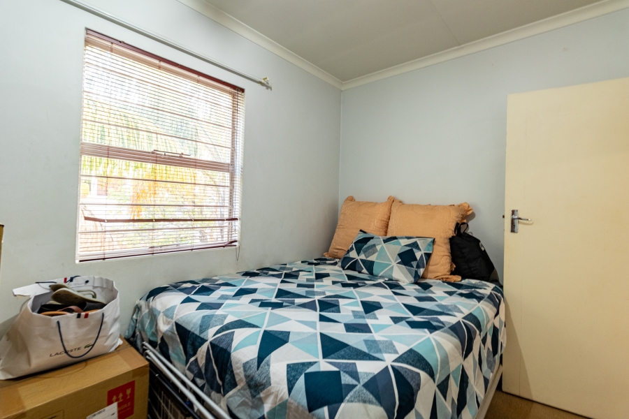 1 Bedroom Property for Sale in La Montagne Gauteng