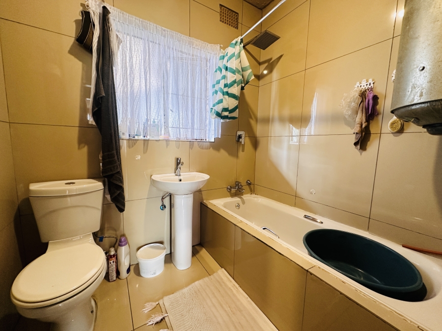 1 Bedroom Property for Sale in Elsburg Gauteng