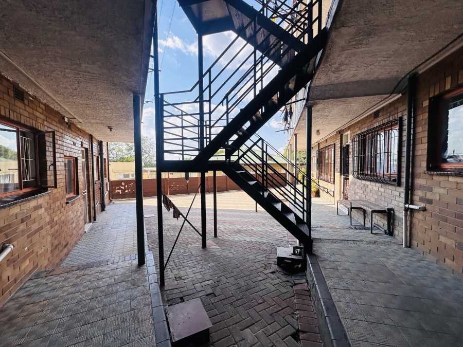 1 Bedroom Property for Sale in Elsburg Gauteng