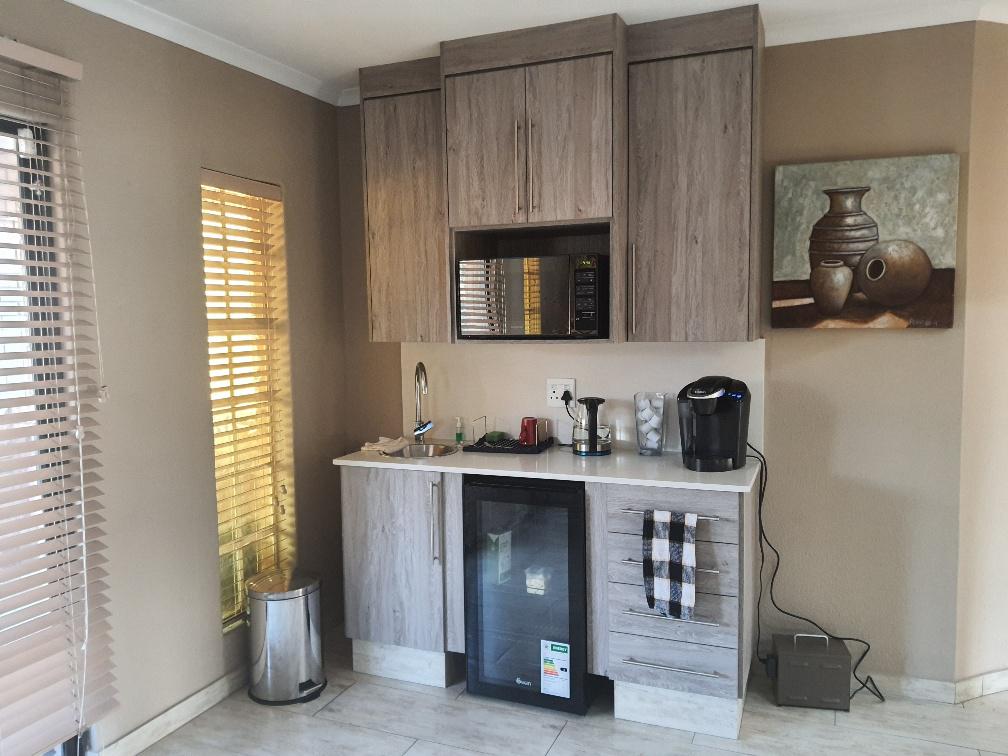 4 Bedroom Property for Sale in Kenleaf Gauteng