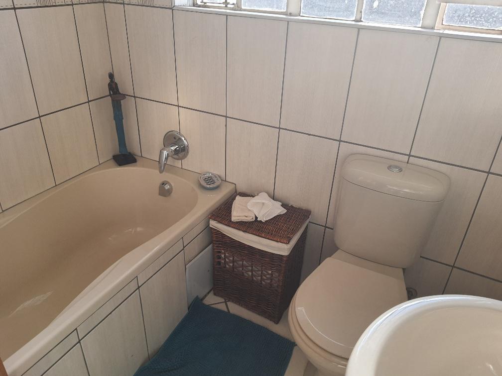 4 Bedroom Property for Sale in Kenleaf Gauteng