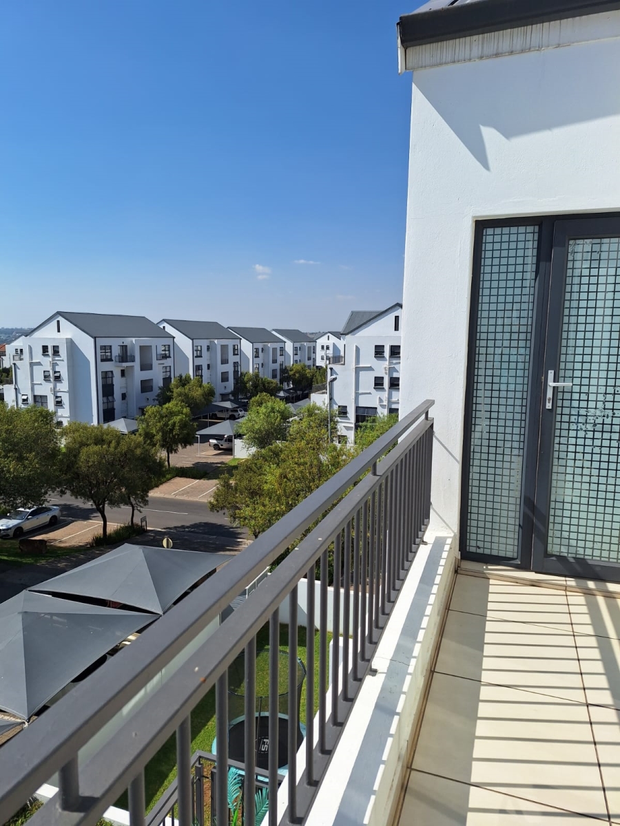 2 Bedroom Property for Sale in Greenstone Ridge Gauteng