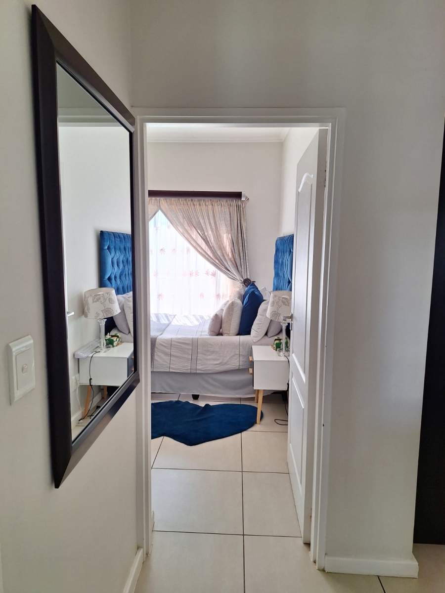 2 Bedroom Property for Sale in Greenstone Ridge Gauteng