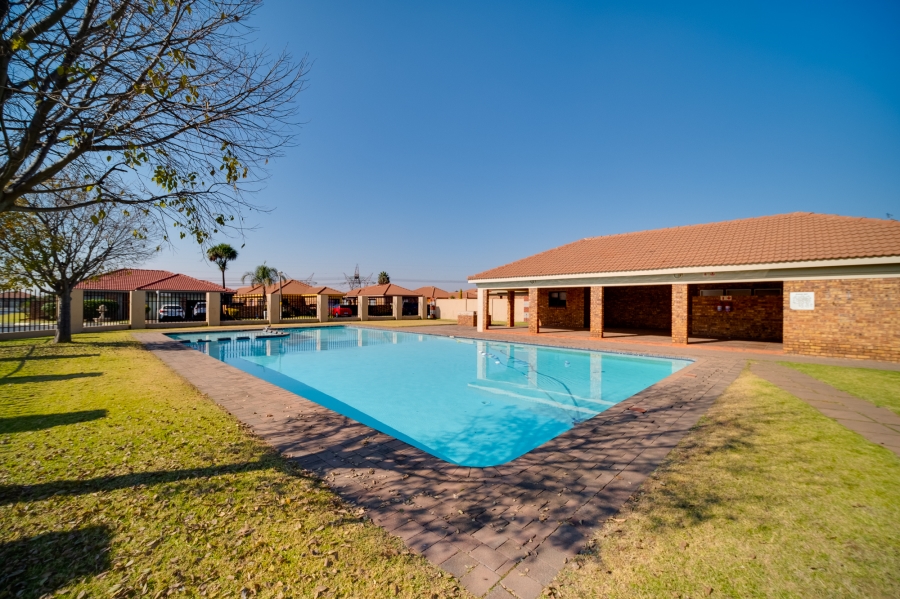 3 Bedroom Property for Sale in Southdowns Estate Gauteng