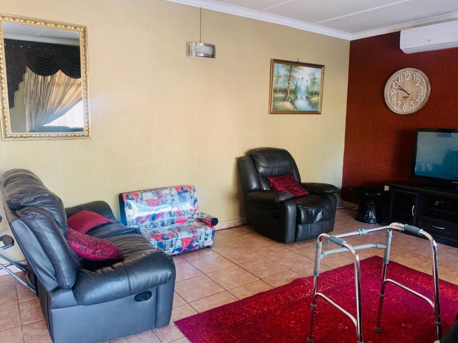 3 Bedroom Property for Sale in Rensburg Gauteng