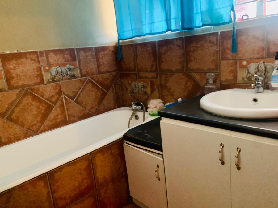 3 Bedroom Property for Sale in Rensburg Gauteng