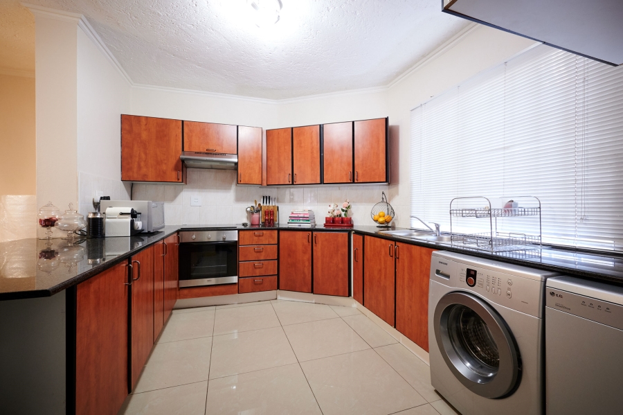 2 Bedroom Property for Sale in Halfway Gardens Gauteng