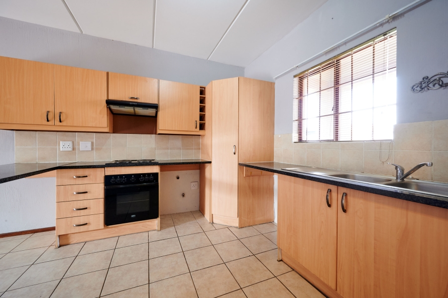 2 Bedroom Property for Sale in Halfway Gardens Gauteng