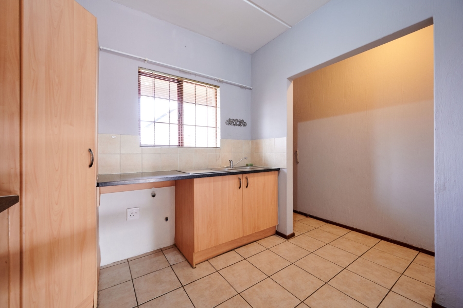 2 Bedroom Property for Sale in Halfway Gardens Gauteng