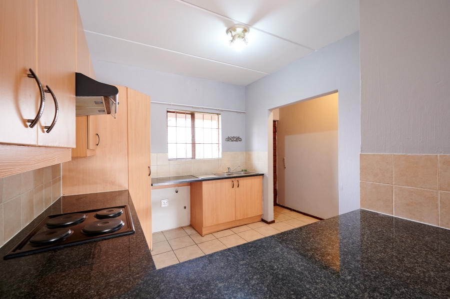 2 Bedroom Property for Sale in Halfway Gardens Gauteng