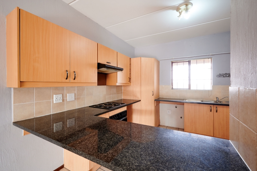 2 Bedroom Property for Sale in Halfway Gardens Gauteng