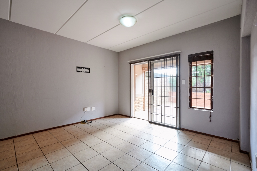 2 Bedroom Property for Sale in Halfway Gardens Gauteng