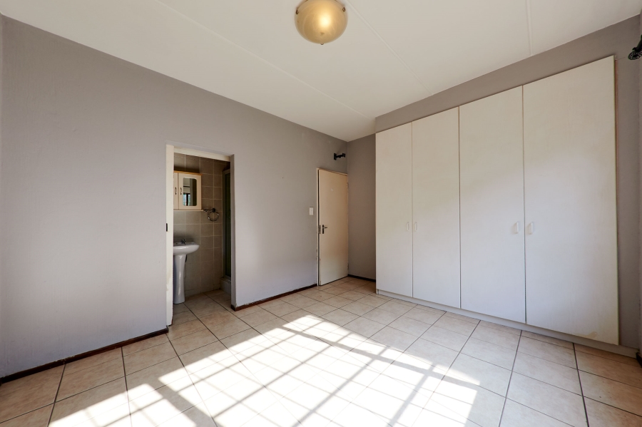 2 Bedroom Property for Sale in Halfway Gardens Gauteng