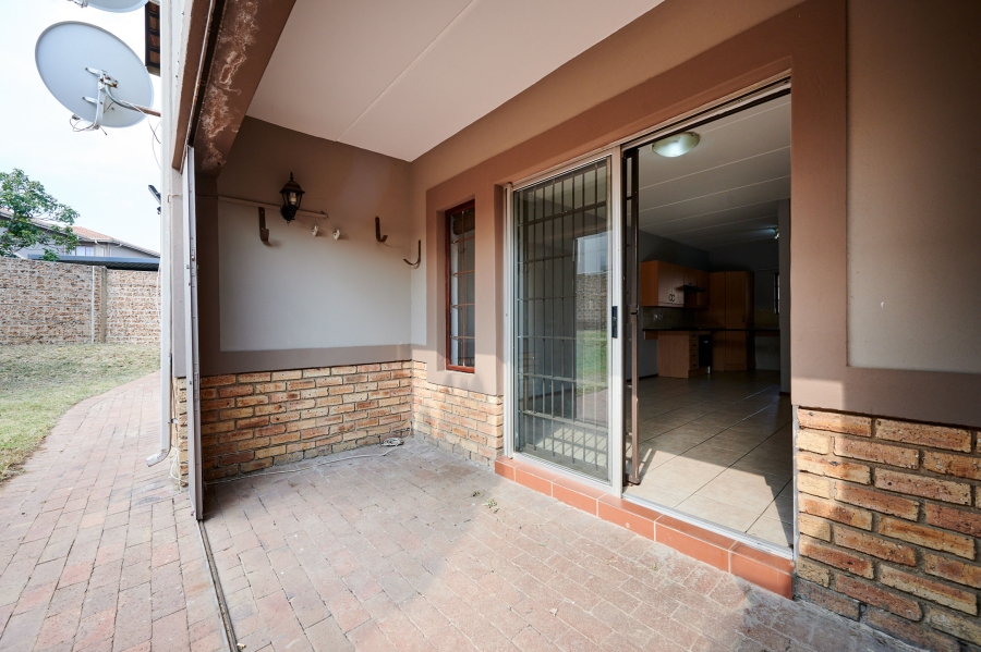 2 Bedroom Property for Sale in Halfway Gardens Gauteng