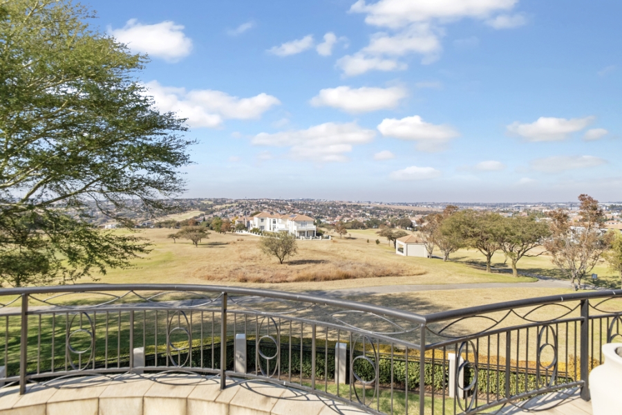 5 Bedroom Property for Sale in Blue Valley Golf Estate Gauteng