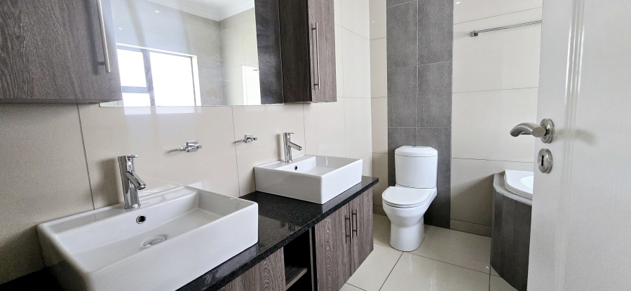 4 Bedroom Property for Sale in Zambezi Manor Lifestyle Estate Gauteng