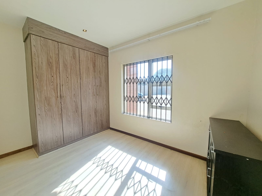 2 Bedroom Property for Sale in Kenleaf Gauteng