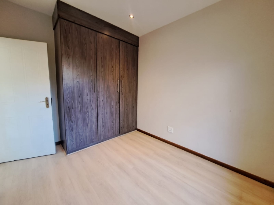 2 Bedroom Property for Sale in Kenleaf Gauteng