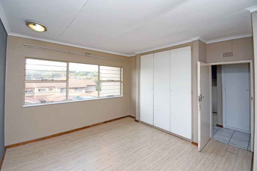 4 Bedroom Property for Sale in Corlett Gardens Gauteng