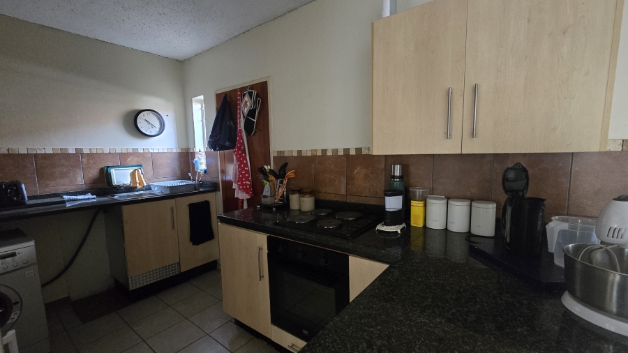 3 Bedroom Property for Sale in Garsfontein Gauteng