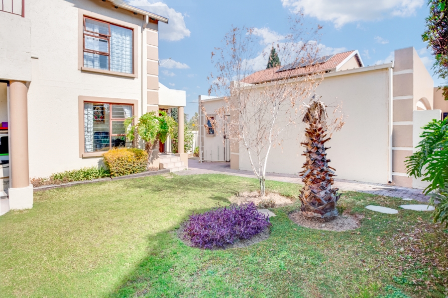 3 Bedroom Property for Sale in Douglasdale Gauteng