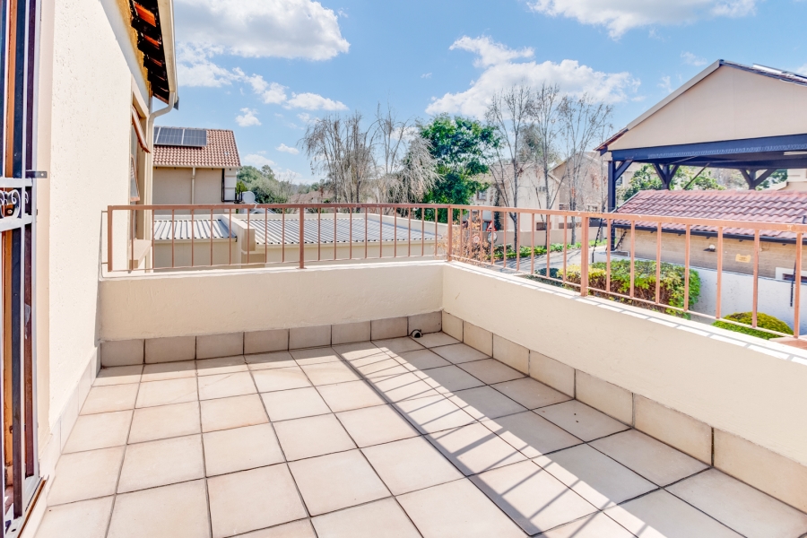 3 Bedroom Property for Sale in Douglasdale Gauteng