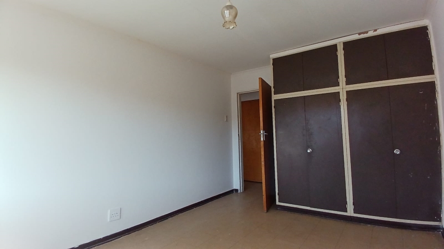 2 Bedroom Property for Sale in Vanderbijlpark CW 5 Gauteng