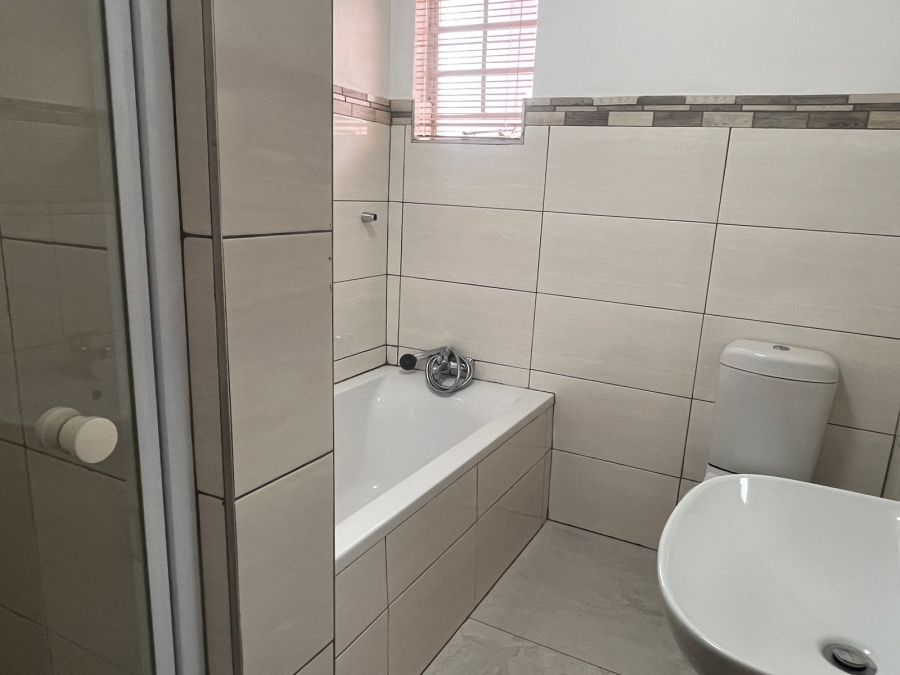 2 Bedroom Property for Sale in Montana Gauteng