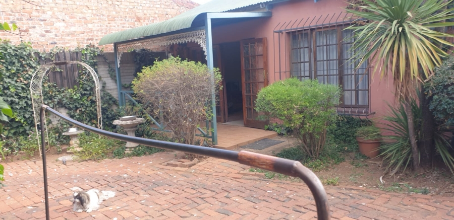 7 Bedroom Property for Sale in Mayville Gauteng