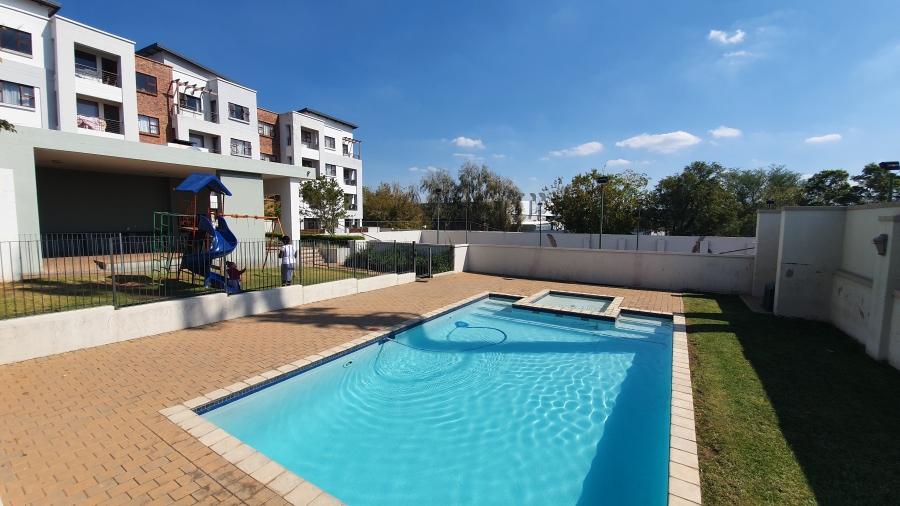 To Let 2 Bedroom Property for Rent in Ferndale Gauteng