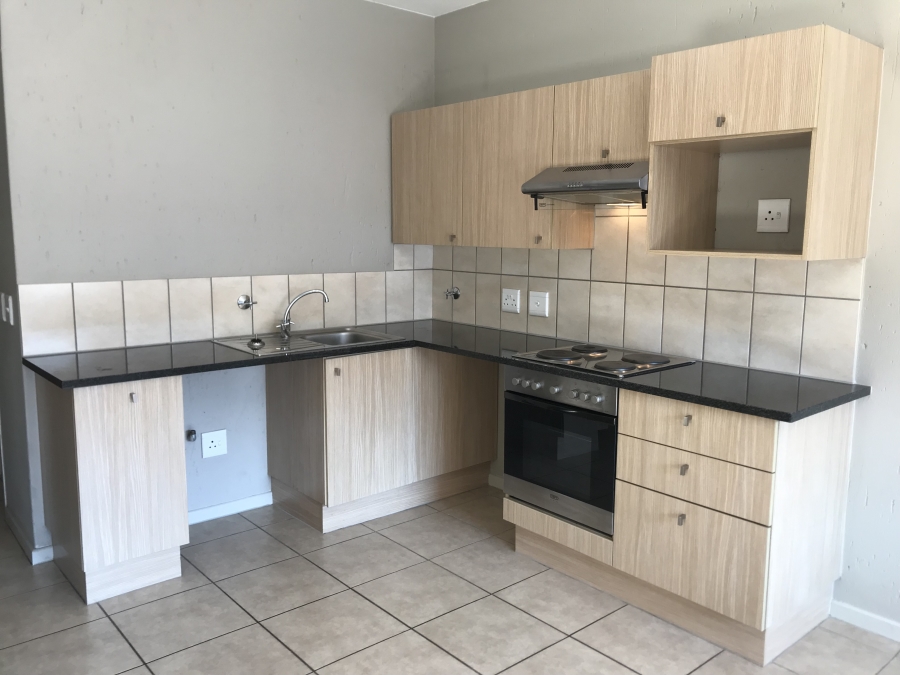 To Let 2 Bedroom Property for Rent in Ferndale Gauteng