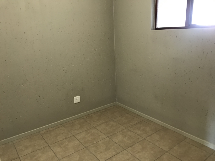 To Let 2 Bedroom Property for Rent in Ferndale Gauteng