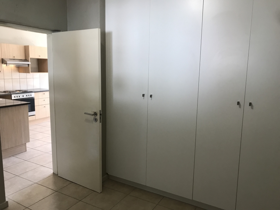 To Let 2 Bedroom Property for Rent in Ferndale Gauteng