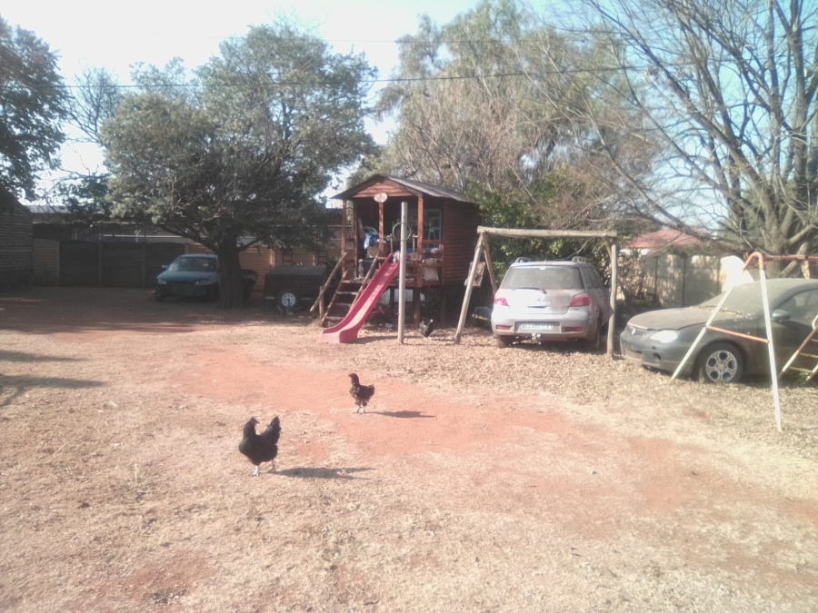 4 Bedroom Property for Sale in Kookrus Gauteng