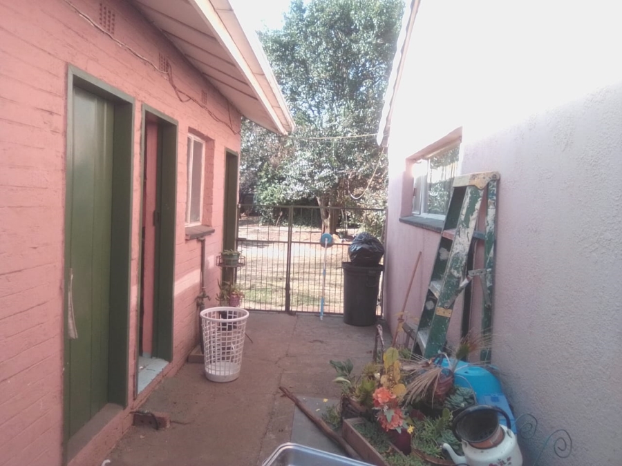 4 Bedroom Property for Sale in Kookrus Gauteng