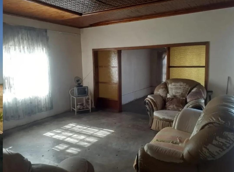 5 Bedroom Property for Sale in Winterveldt Gauteng