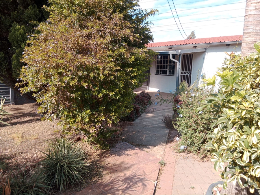 2 Bedroom Property for Sale in Danville Gauteng