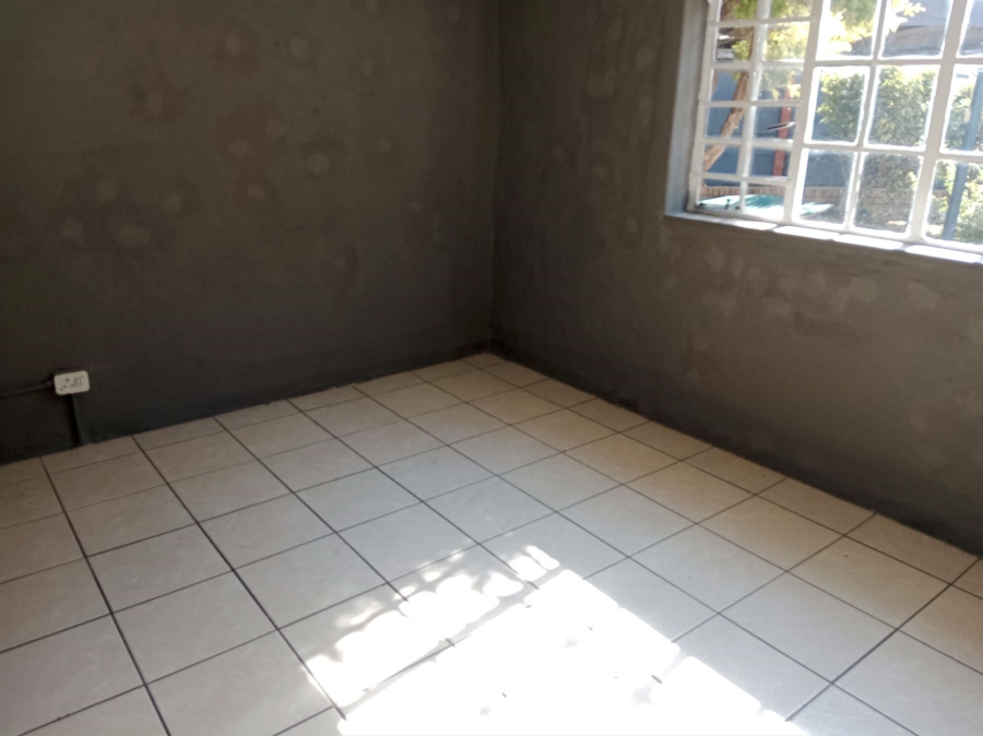 2 Bedroom Property for Sale in Danville Gauteng