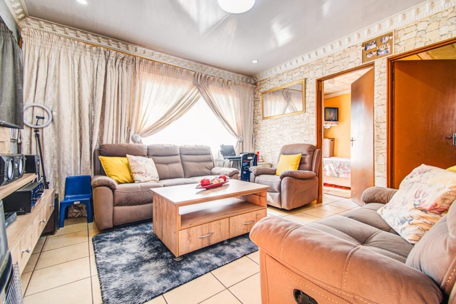 5 Bedroom Property for Sale in Leachville Gauteng