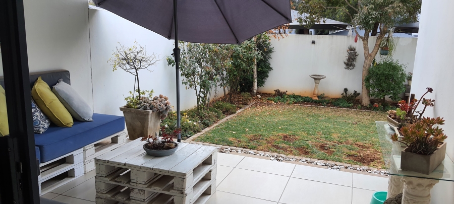 3 Bedroom Property for Sale in Greenstone Ridge Gauteng