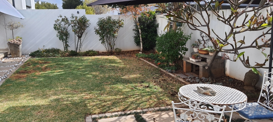 3 Bedroom Property for Sale in Greenstone Ridge Gauteng