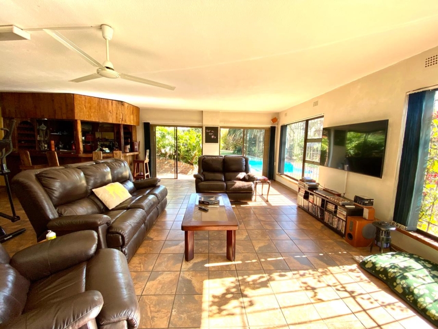 5 Bedroom Property for Sale in Golf View Gauteng