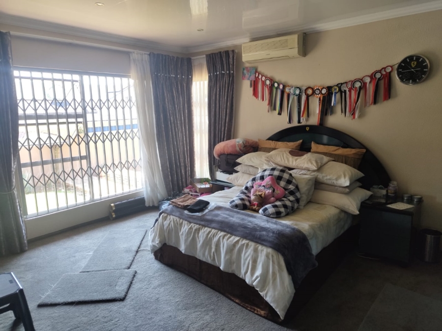 4 Bedroom Property for Sale in Dadaville Gauteng