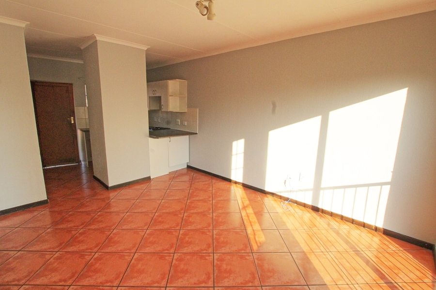 2 Bedroom Property for Sale in Roodepoort Gauteng