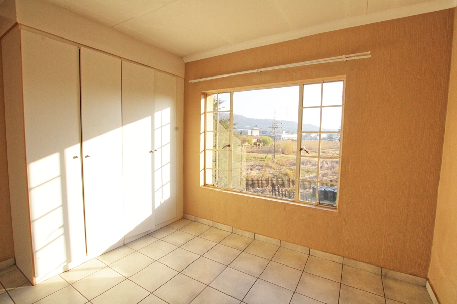 2 Bedroom Property for Sale in Roodepoort Gauteng