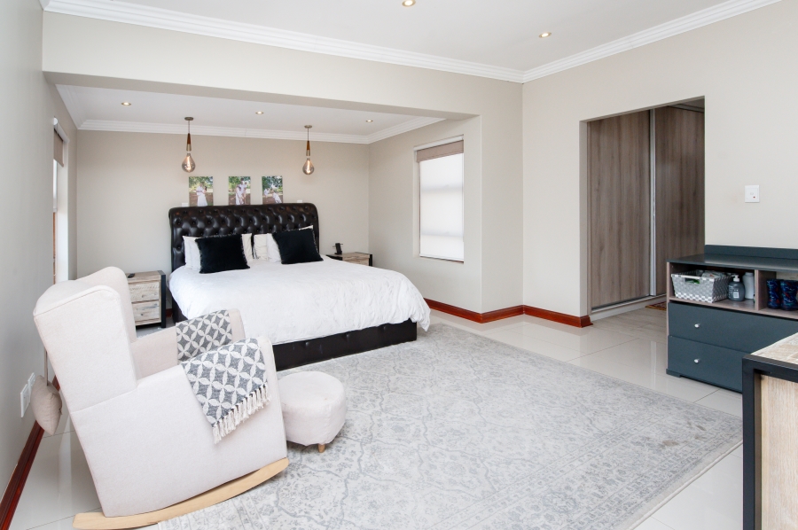 4 Bedroom Property for Sale in Kyalami Hills Gauteng