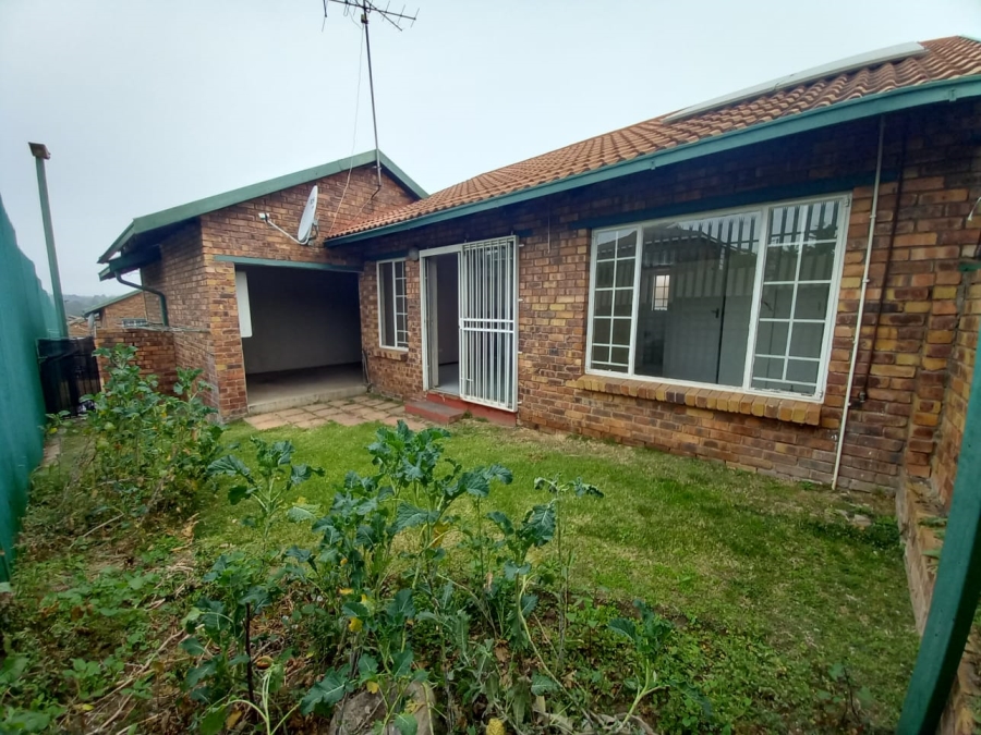 2 Bedroom Property for Sale in Birchleigh Gauteng