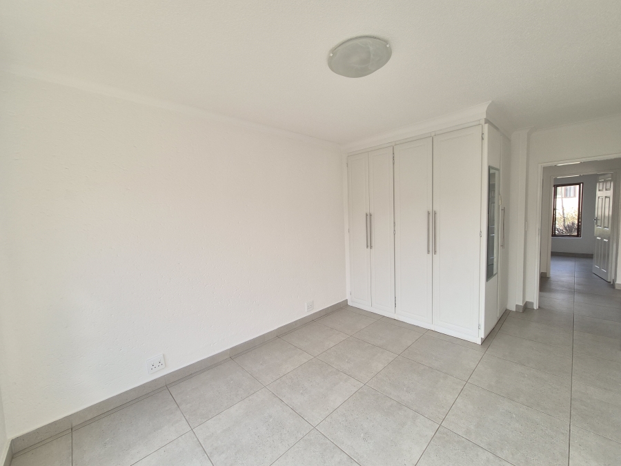 2 Bedroom Property for Sale in Dowerglen Gauteng