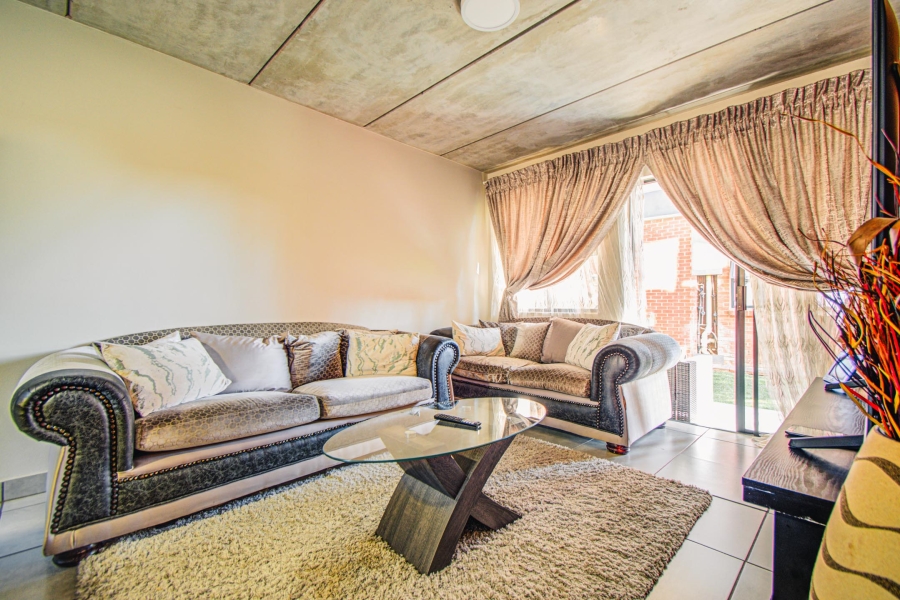 To Let 2 Bedroom Property for Rent in Jansenpark Gauteng